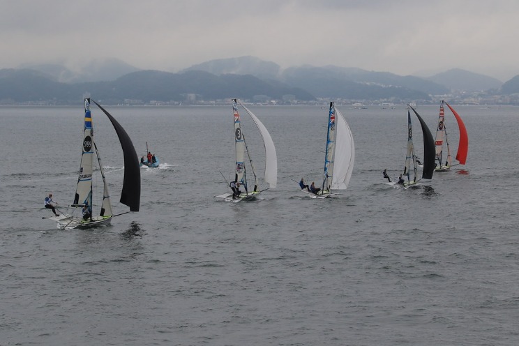 两岸花灯辉,煌映照光明,未来,星空体育官网,StarSky,SPORTS,星空体育中国官网,StarSky体育平台,星空体育服务