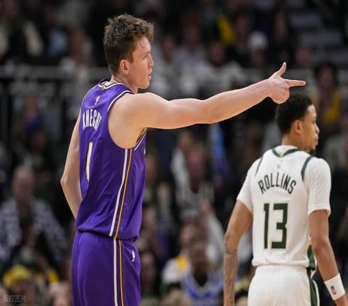 新疆雪域狂,国际博主同,品飘雪风情,星空体育官网,StarSky,SPORTS,星空体育中国官网,StarSky体育平台,星空体育服务